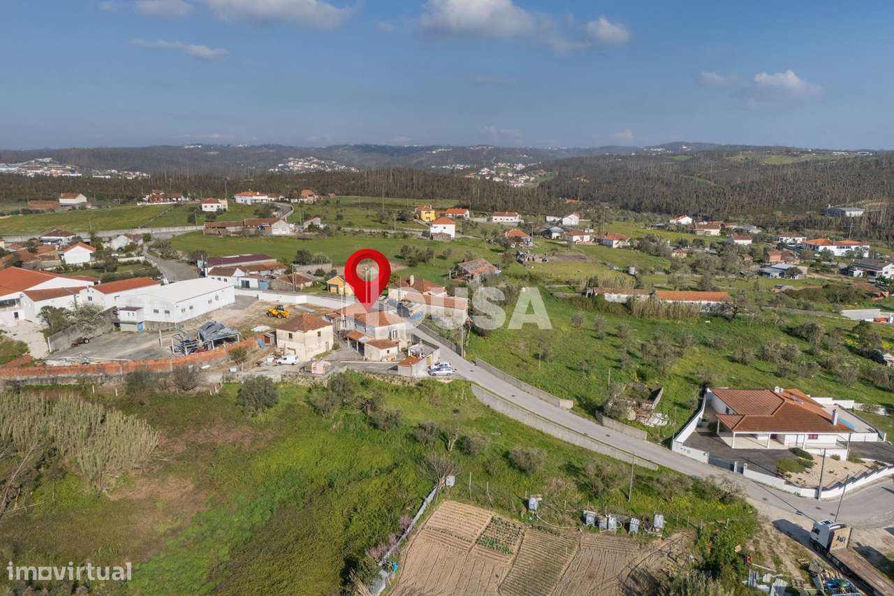 Moradia T3 com terreno de 2.157 m² – Raposeira, Colmeias | Leiria-57