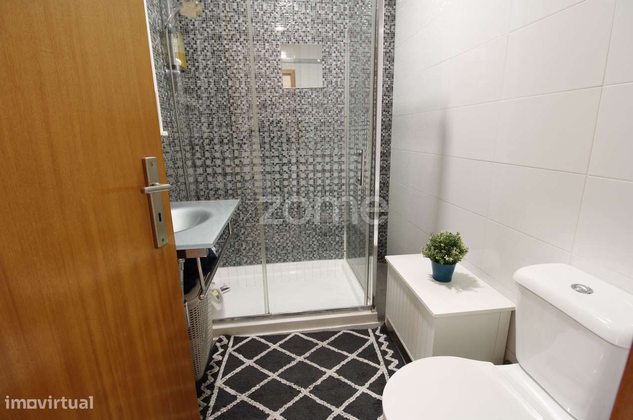 Andar Moradia T2 com Terraço, Garagem e 3 Frentes – Alto de Soutelo-10