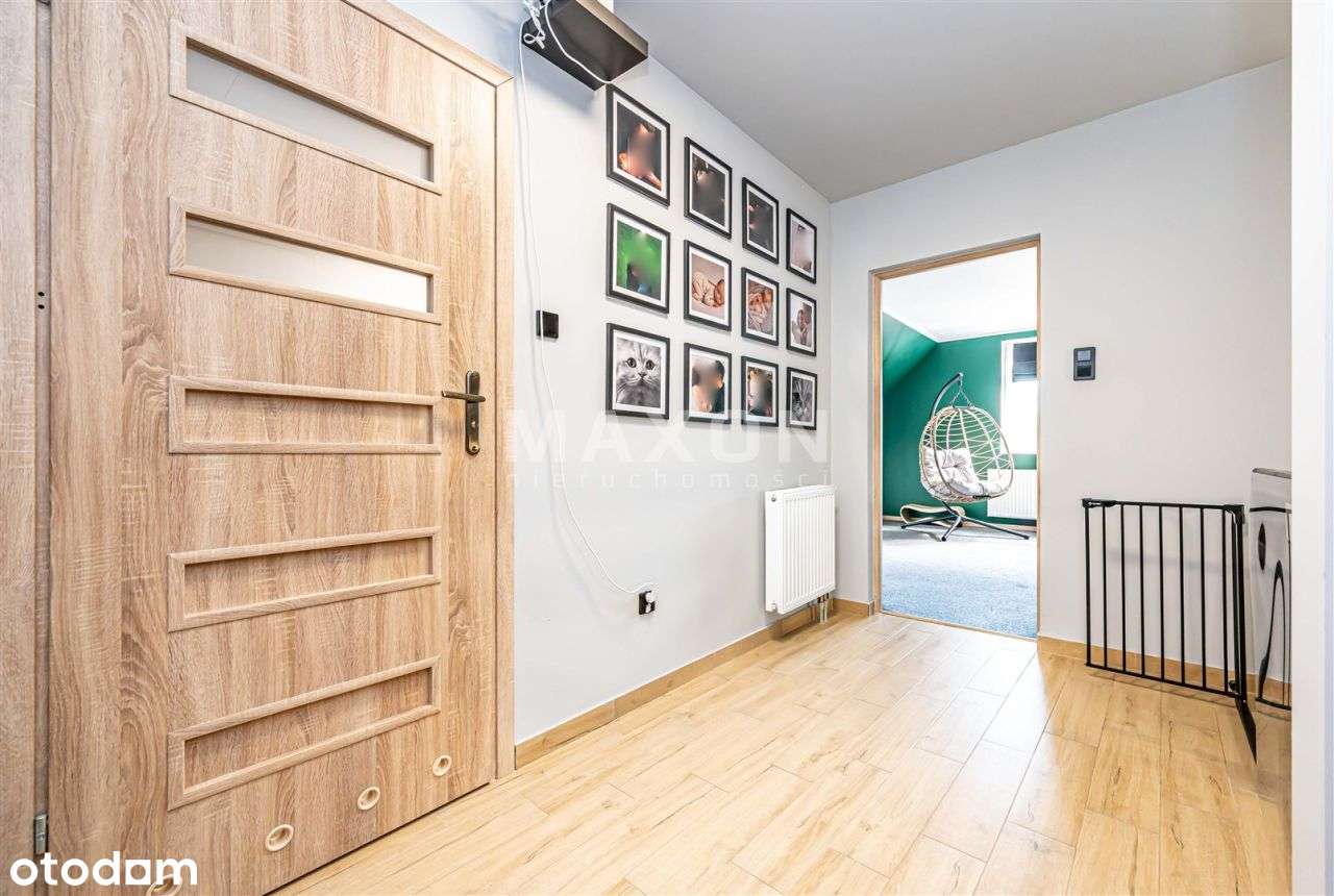 Dom w spokojnej i cichej okolicy-16