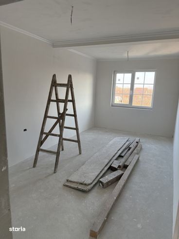 1/2 Duplex, 5 camere, 2 bai, camera tehnica, 119mp, 300mpT , Giarmata!-9