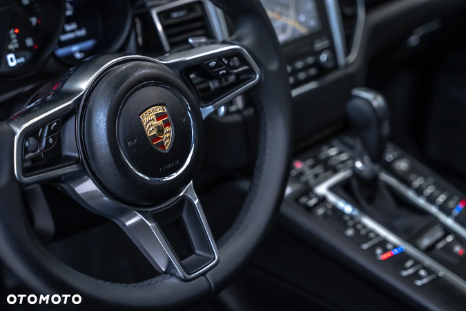 Porsche Macan Standard - 27