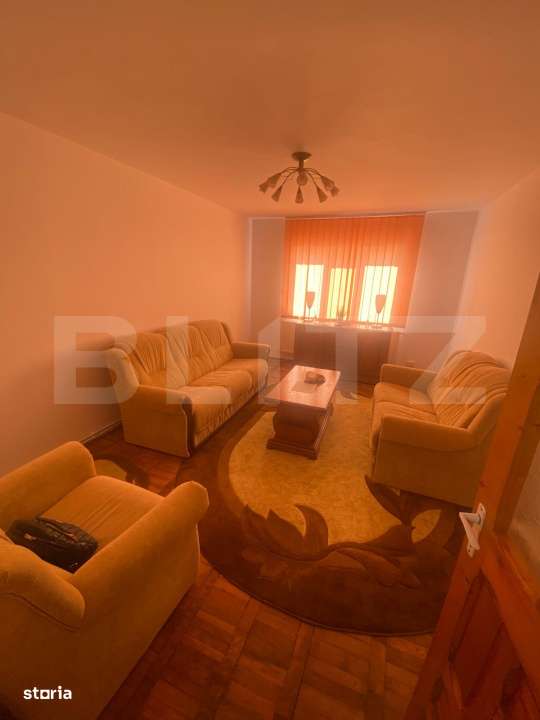 Apartament 3 camere, 70 mp, zona Micro 11 - Imagine principală: 2/6