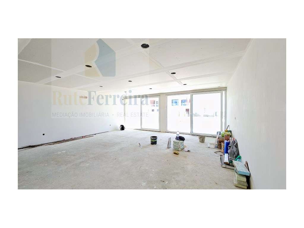 Moradia T4 Nova na Ericeira com Piscina!!!!-12