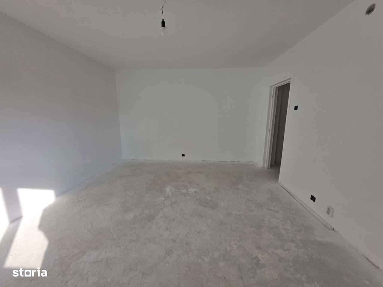 Calea Vitan, vav mall Vitan, bloc 1987, stradal, bloc reabilitat - Imagine principală: 3/12