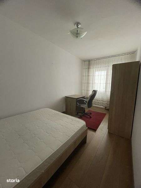 Inchiriez ap 3 cam - 1 Mai (Spitalul 1) - Imagine principală: 4/8