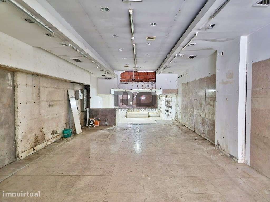 Loja com 518 m2 no Porto, Boavista - Grande imagem: 4/18