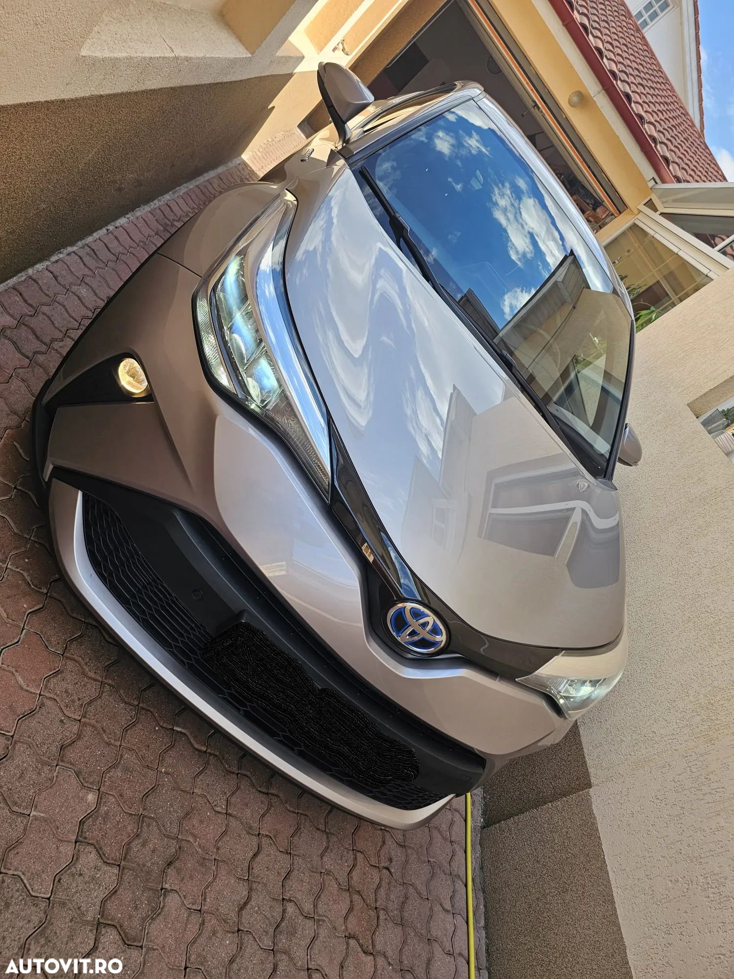 Toyota C-HR 1.8 HSD 4x2 CVT C-ult - 1