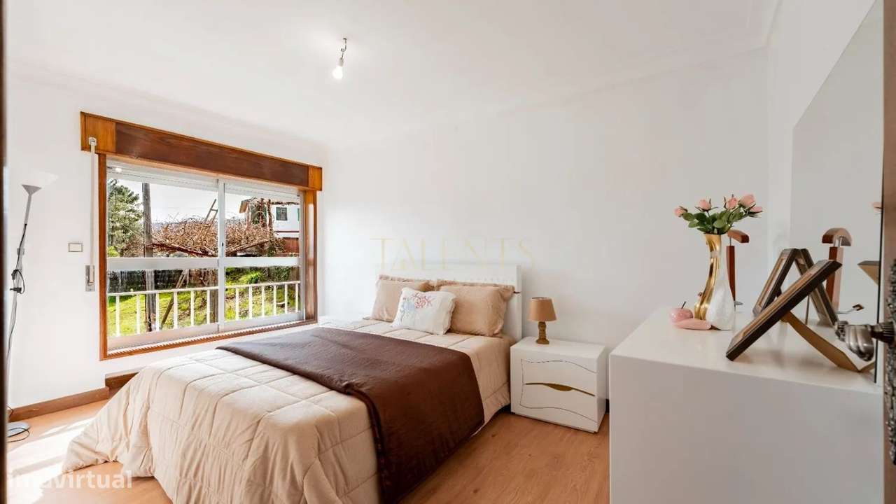 Exclusiva Moradia T4 com 556m² e 1.000m² de Terreno - Grande imagem: 3/40