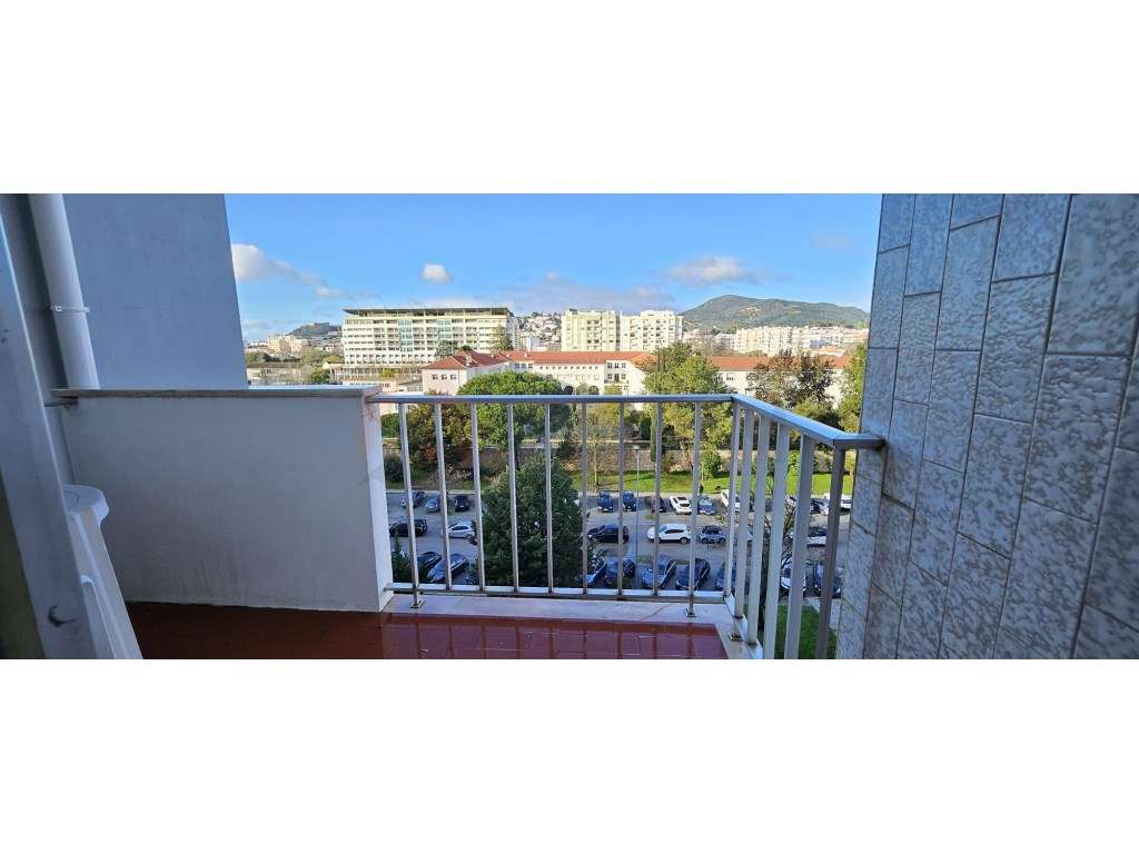 Apartamento T3 Transformado em T2 (Reversível) -| Bairro do Liceu - Grande imagem: 2/22