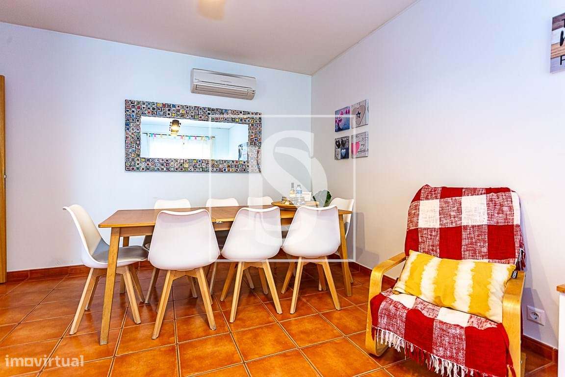 Apartamento T2 com piscina-11