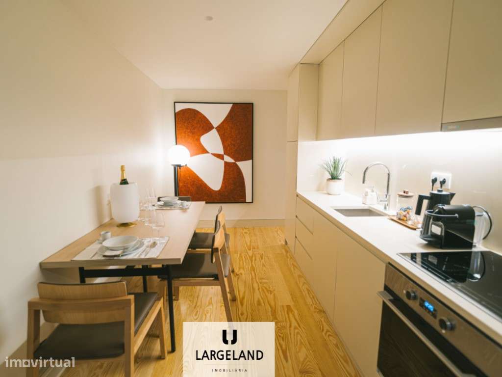 Apartamento T1 Duplex - Cedofeita - Grande imagem: 1/8