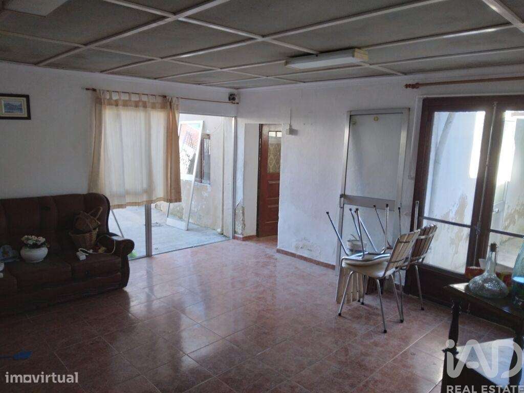 Casa / Villa T3 em Carvoeira e Carmões de 115 m2 - Grande imagem: 4/4