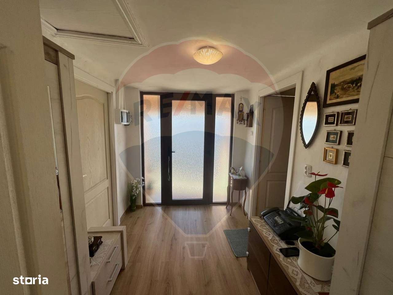 Casă Golesti cu 2 camere- teren 1296mp - Imagine principală: 4/18