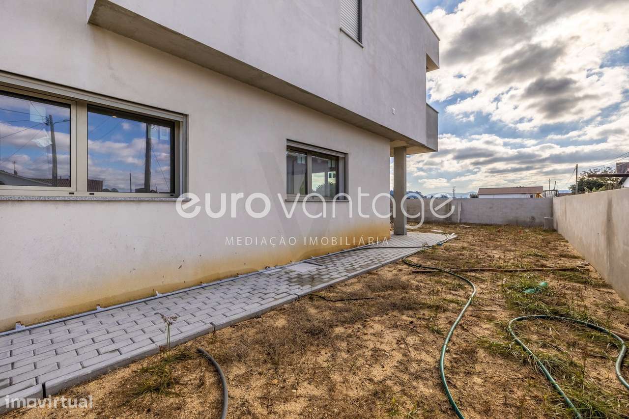 Moradia T4 | Nova | Jardoeira – Batalha-34