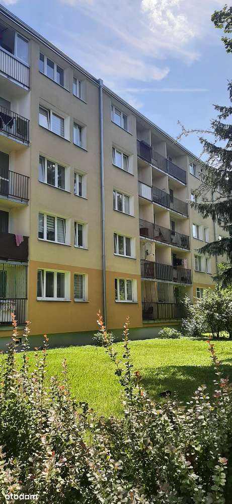 REZERWACJA Karolew. M-3 w niskim bloku, do własnej aranżacji-16