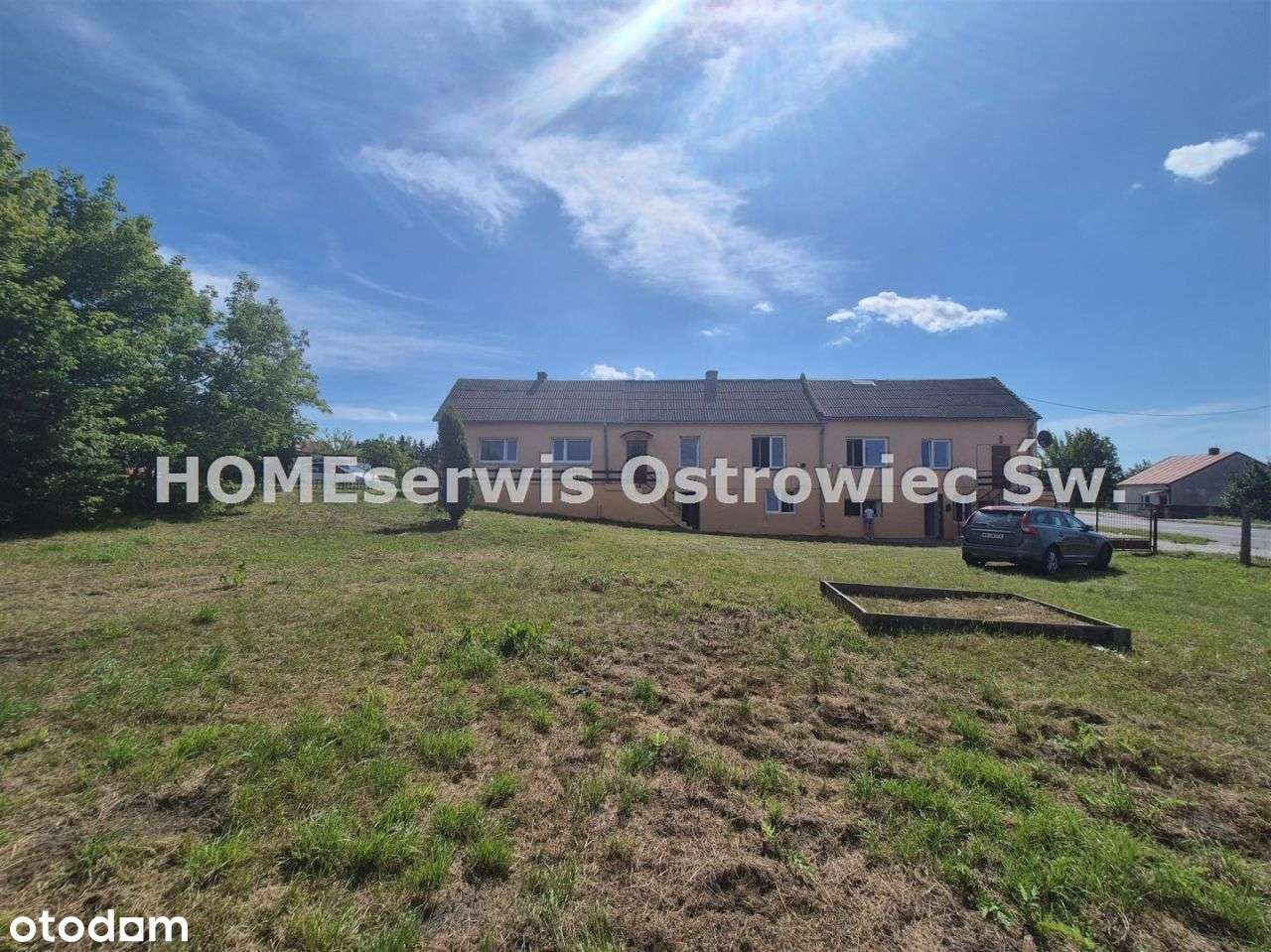 Dom wielorodzinny o pow. 187 m2 na dziąłce 1783 m2-4