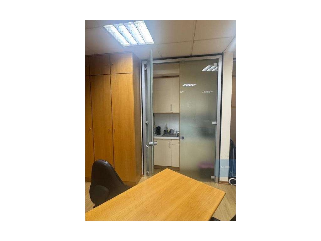 Escritório Totalmente Mobilado em Telheiras - Grande imagem: 4/10