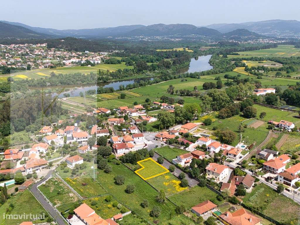 Lote para Construção a 10 minutos de Ponte de Lima-0