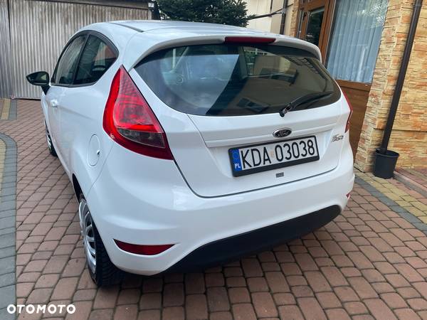 Ford Fiesta 1.1 S&S TREND - 4