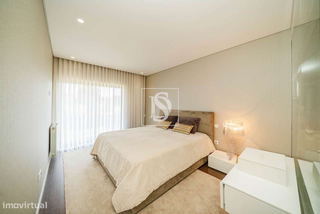 Apartamento T4 de Luxo, no Mira Rio 3, em Barcelinhos-28