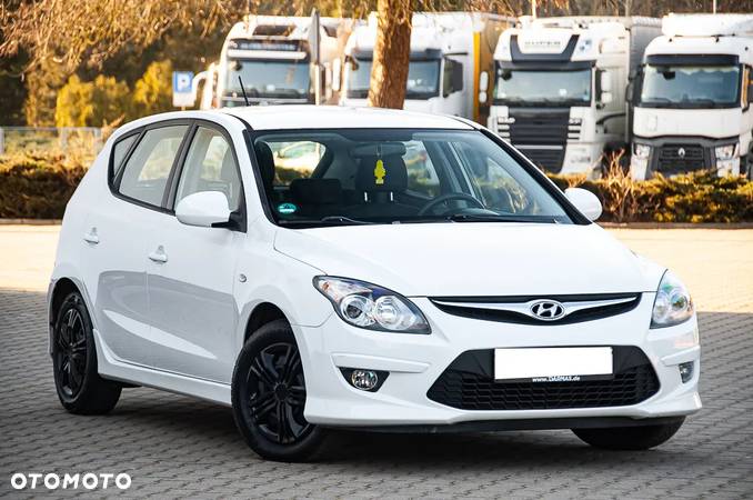 Hyundai I30 1.4 Base + World Cup - 11