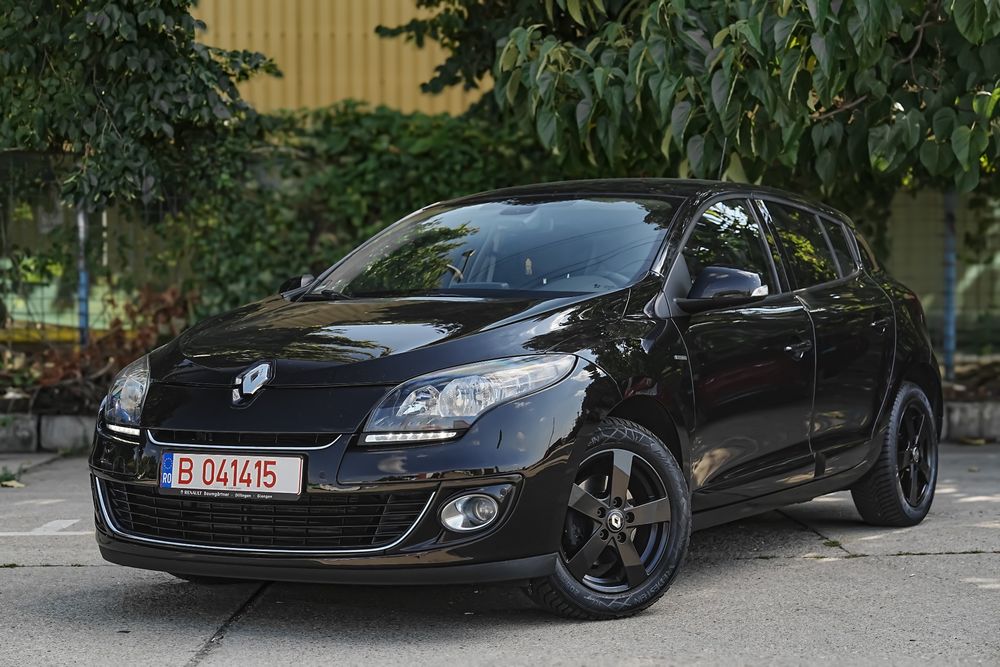 Renault Megane III [2008 - 2016] ENERGY TCe 130 Start & Stop Bose Edition 2013