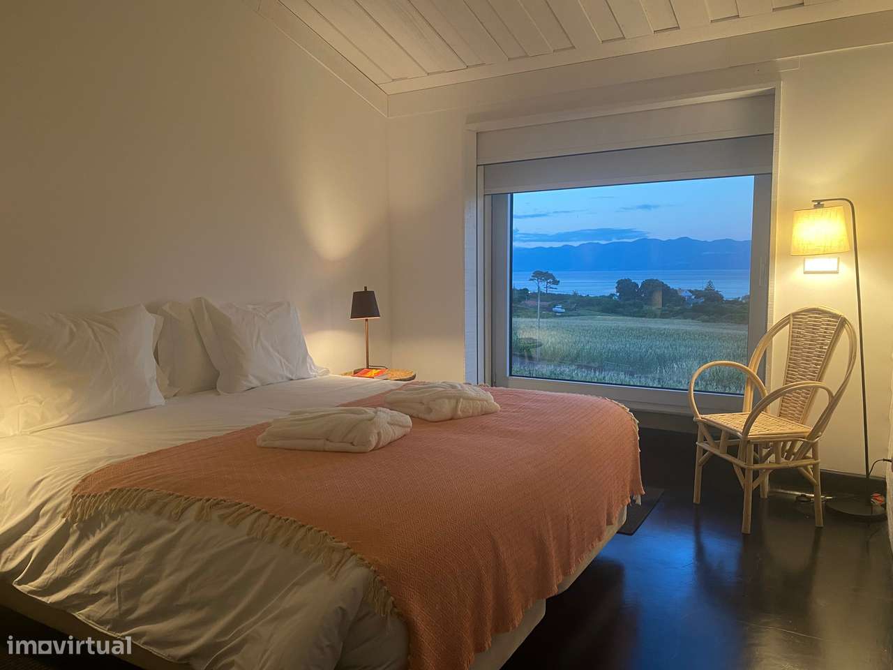 Moradia T3 contemporânea com jardim na Prainha, Ilha do Pico-20