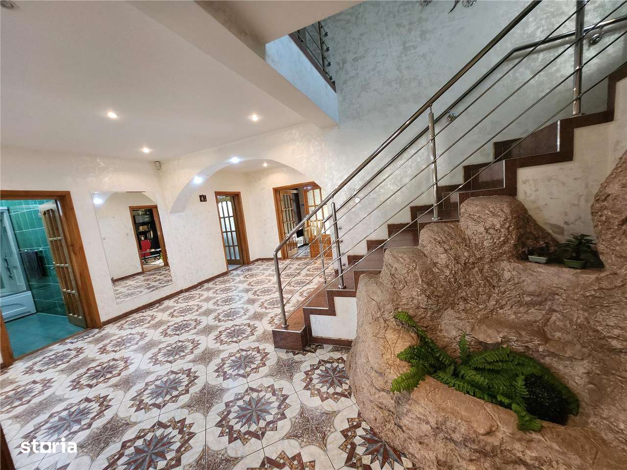 Cladire 600 mp! In Suceava! De vanzare! - Imagine principală: 5/15