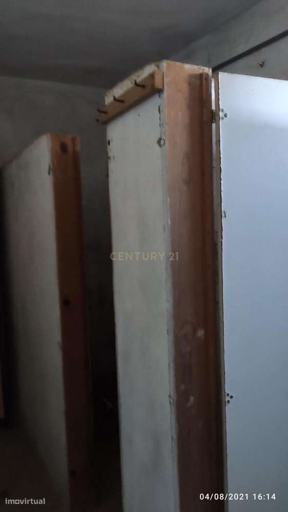 Espaçoso Térreo com Garagem em Localização Privilegiada-22