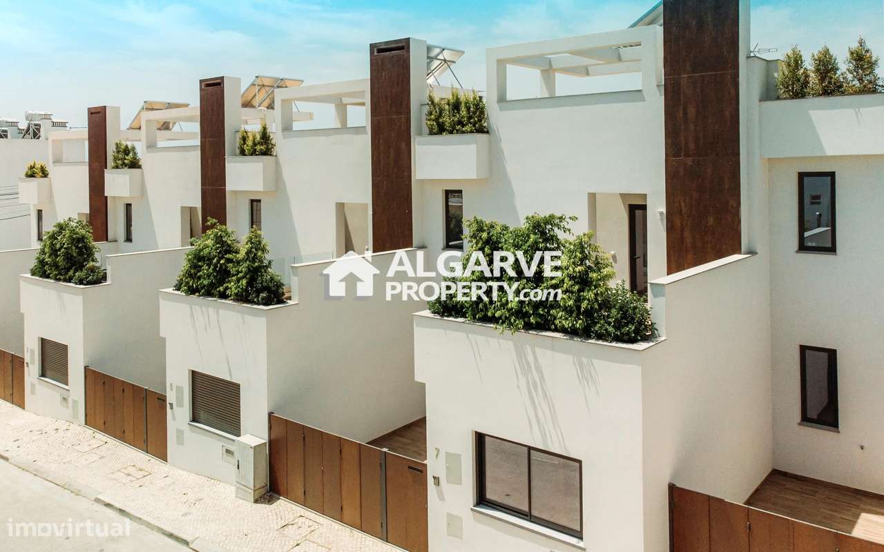 Moradias com 3 quartos nova à venda na Fuseta, Algarve. - Grande imagem: 4/24