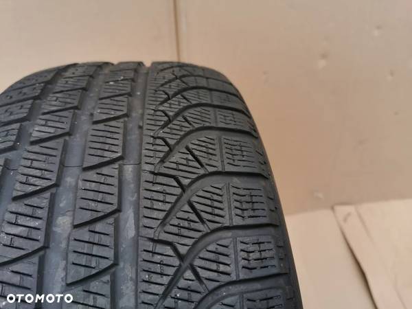 PIRELLI P ZERO WINTER 245.45.20 - 4