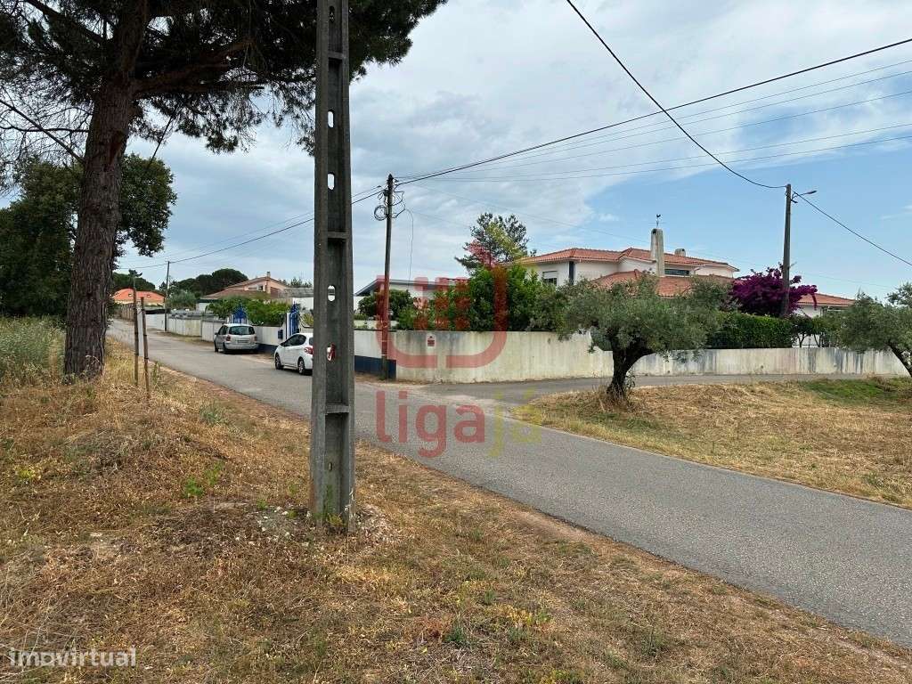 Terreno com viabilidade de construção, Ourém! - Grande imagem: 4/5