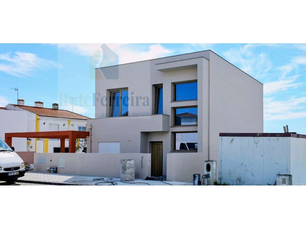 Moradia Nova T3+1 na Boavista, Silveira!-7