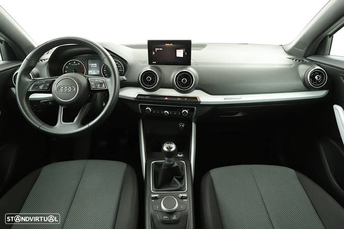 Audi Q2 30 TFSI Design - 7