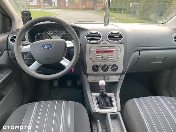 Ford Focus 1.6 TDCi Ambiente - 5
