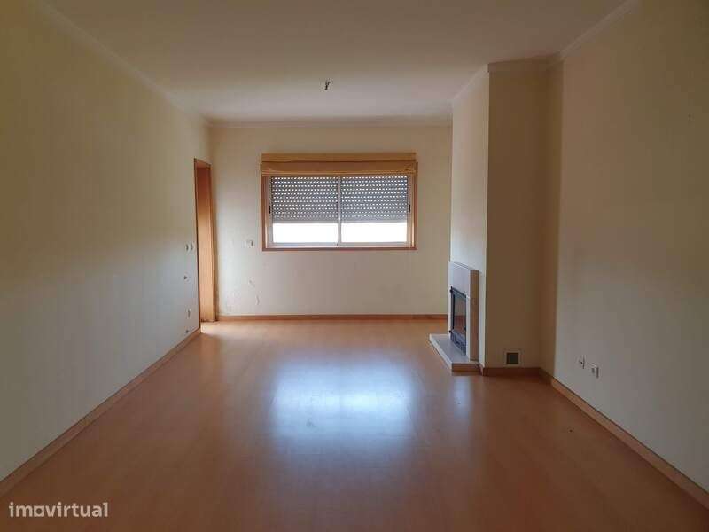 Apartamento T2 em Ermesinde junto à estação de comboios - Grande imagem: 4/14