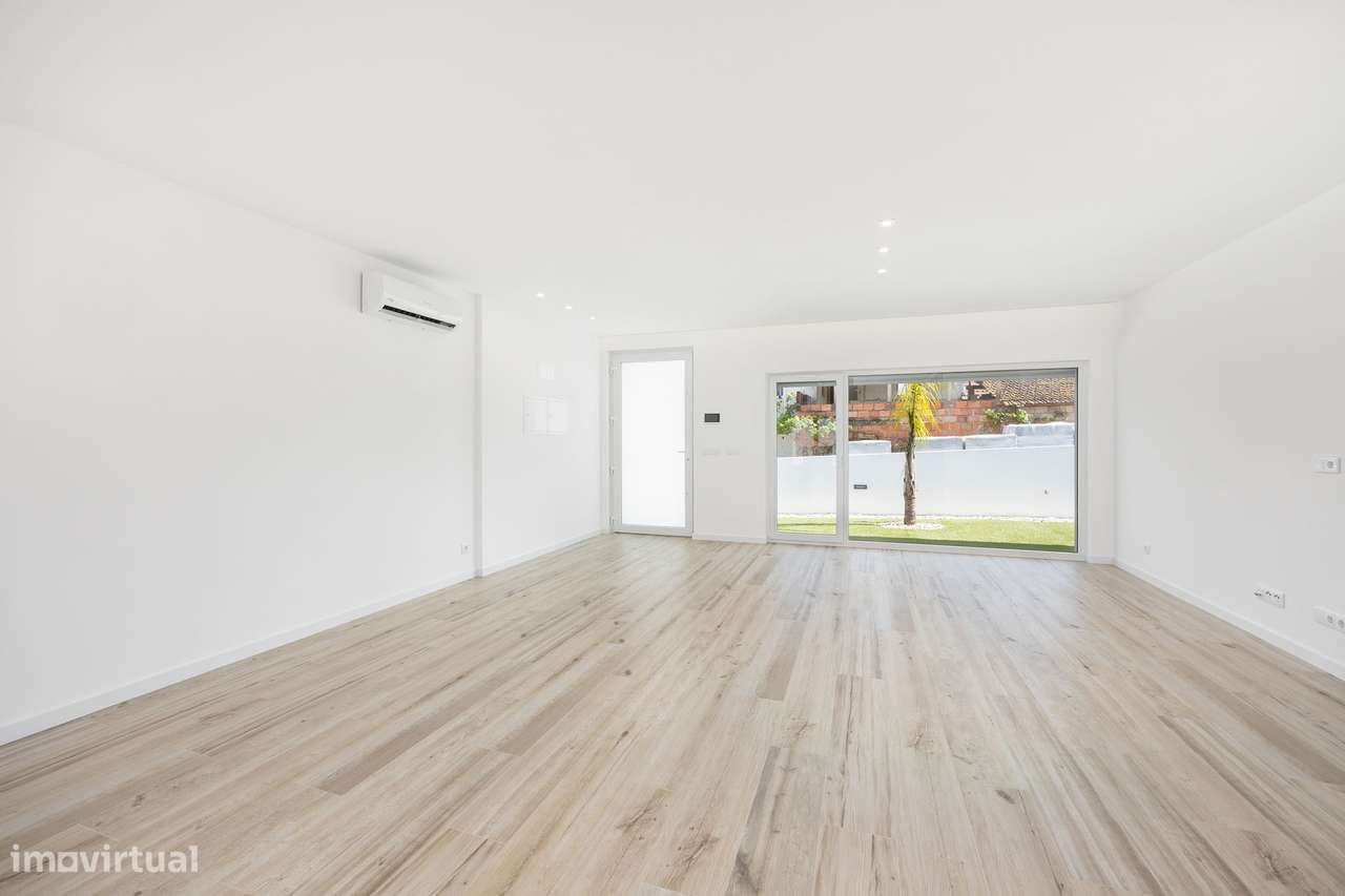 Moradia T3 Nova || Boavista || Leiria - Grande imagem: 4/49