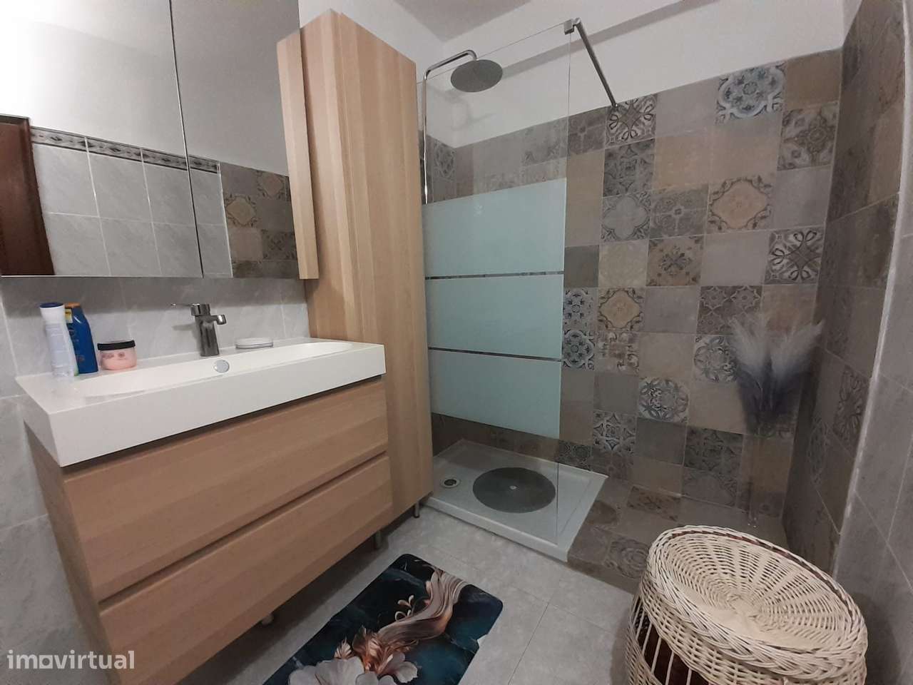 ENCANTADOR T2 APARTAMENTO COM 3 VARANDAS - 200 m do mar em Olhão Baixa - Grande imagem: 4/20