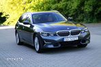 BMW Seria 3 320d Touring Luxury Line - 2