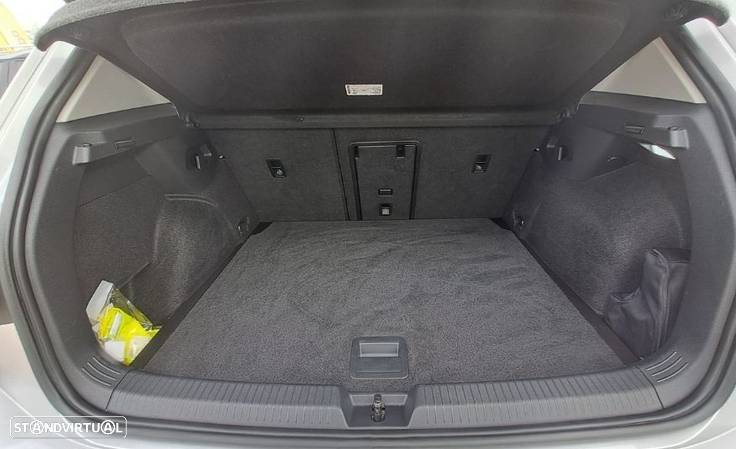 VW Golf 1.0 TSI Confortline - 12