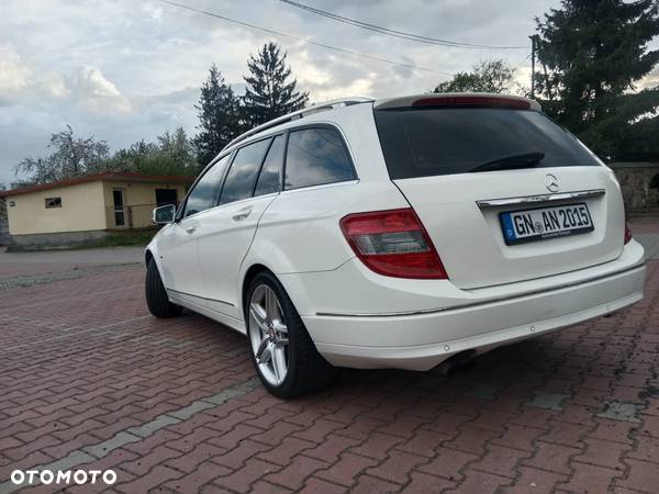 Mercedes-Benz Klasa C 180 T Kompressor Automatik BlueEFFICIENCY - 9