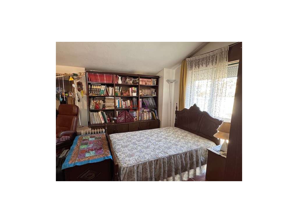 VENDE-SE MORADIA T4+1 COM PISCINA AQUECIDA E GARAGEM.-59