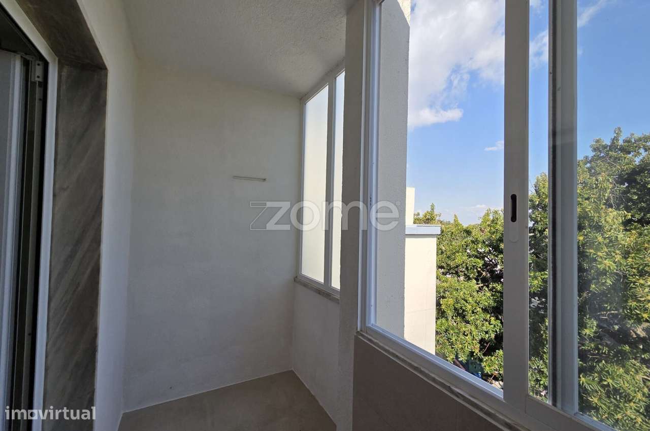 T2 Arrendamento Reboleira - Grande imagem: 5/27