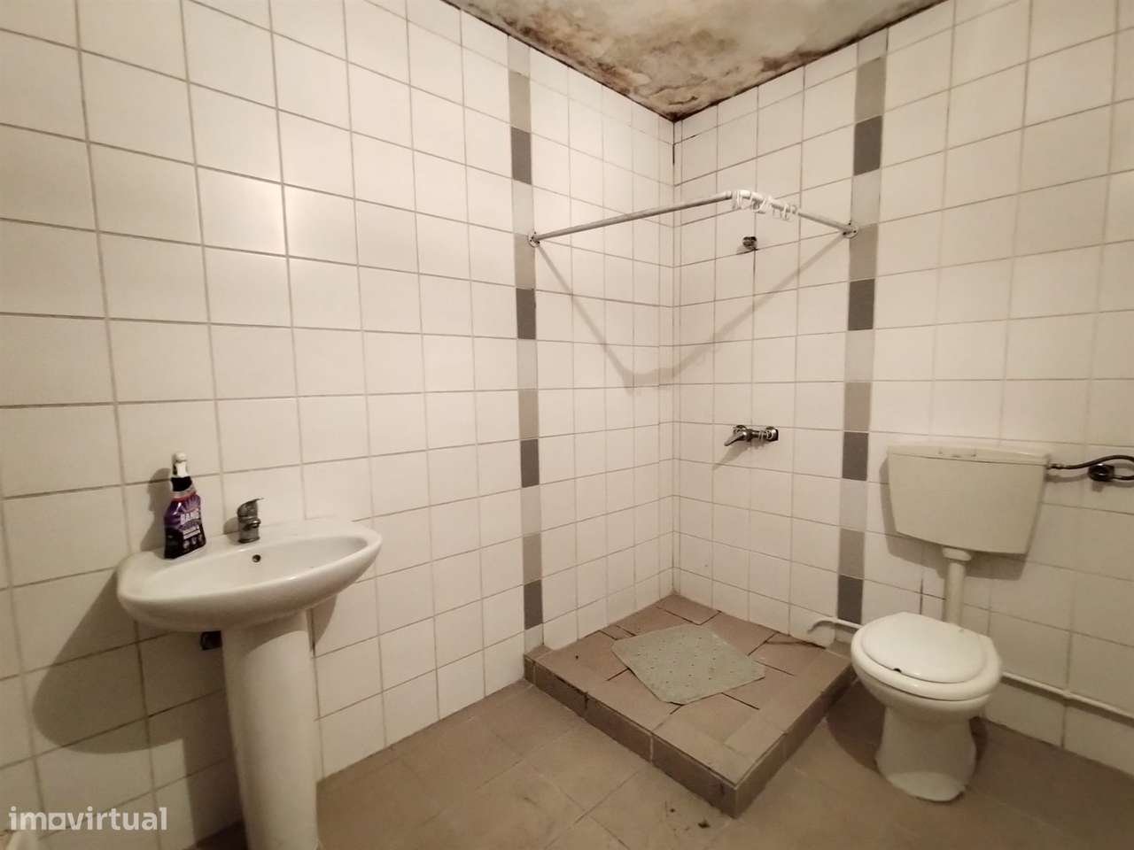 Moradia T3/ Terreno / Varandas / Bidoeira de Cima / Leiria-8