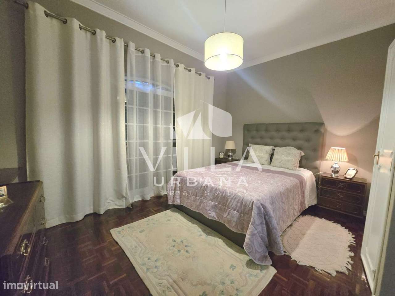 Moradia T4+1 em zona privilegiada nos Foros de Amora-22