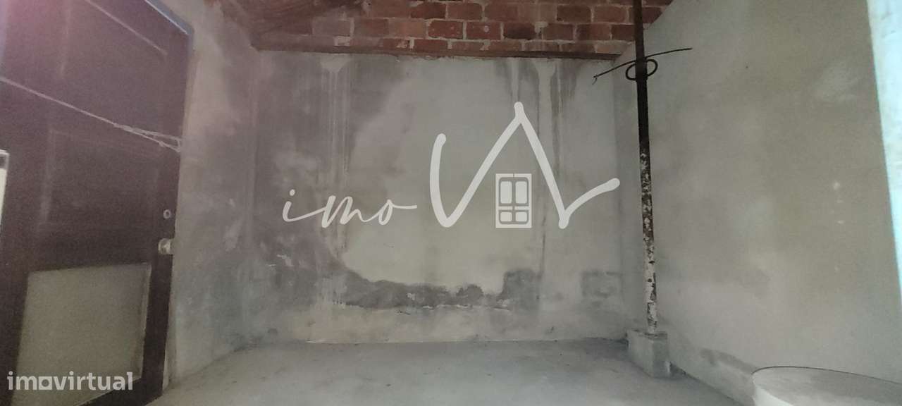 Moradia T2 para recuperar - Grande imagem: 5/10
