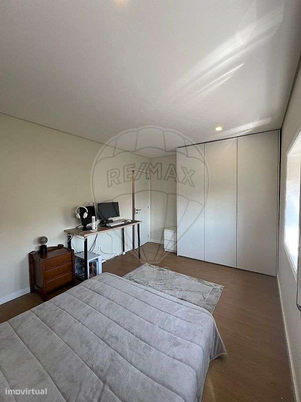 Moradia T2 para venda-15