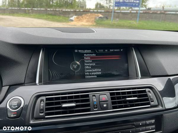 BMW Seria 5 520d Touring Luxury Line - 14