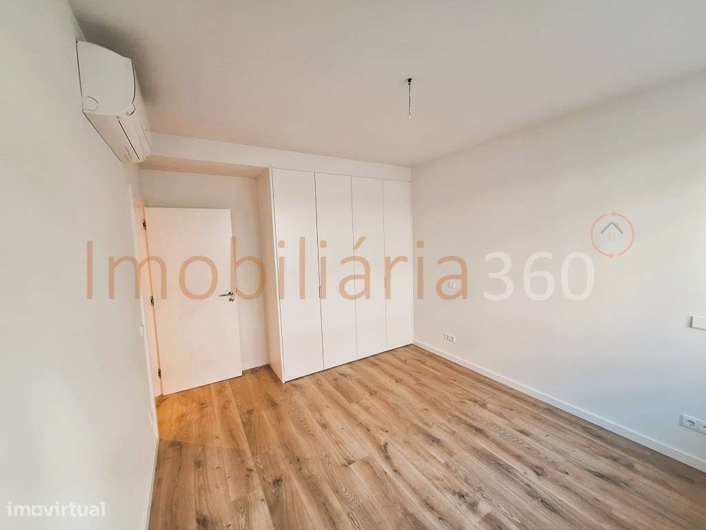 ** Apartamento T3 no Senhora do Porto Residence **-23