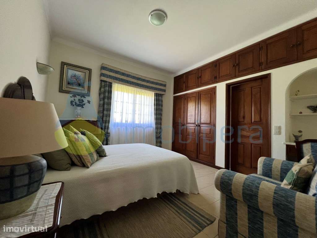 SOBERBA MORADIA T6 COM CASA DE HOSPEDES EM ANEXO-11